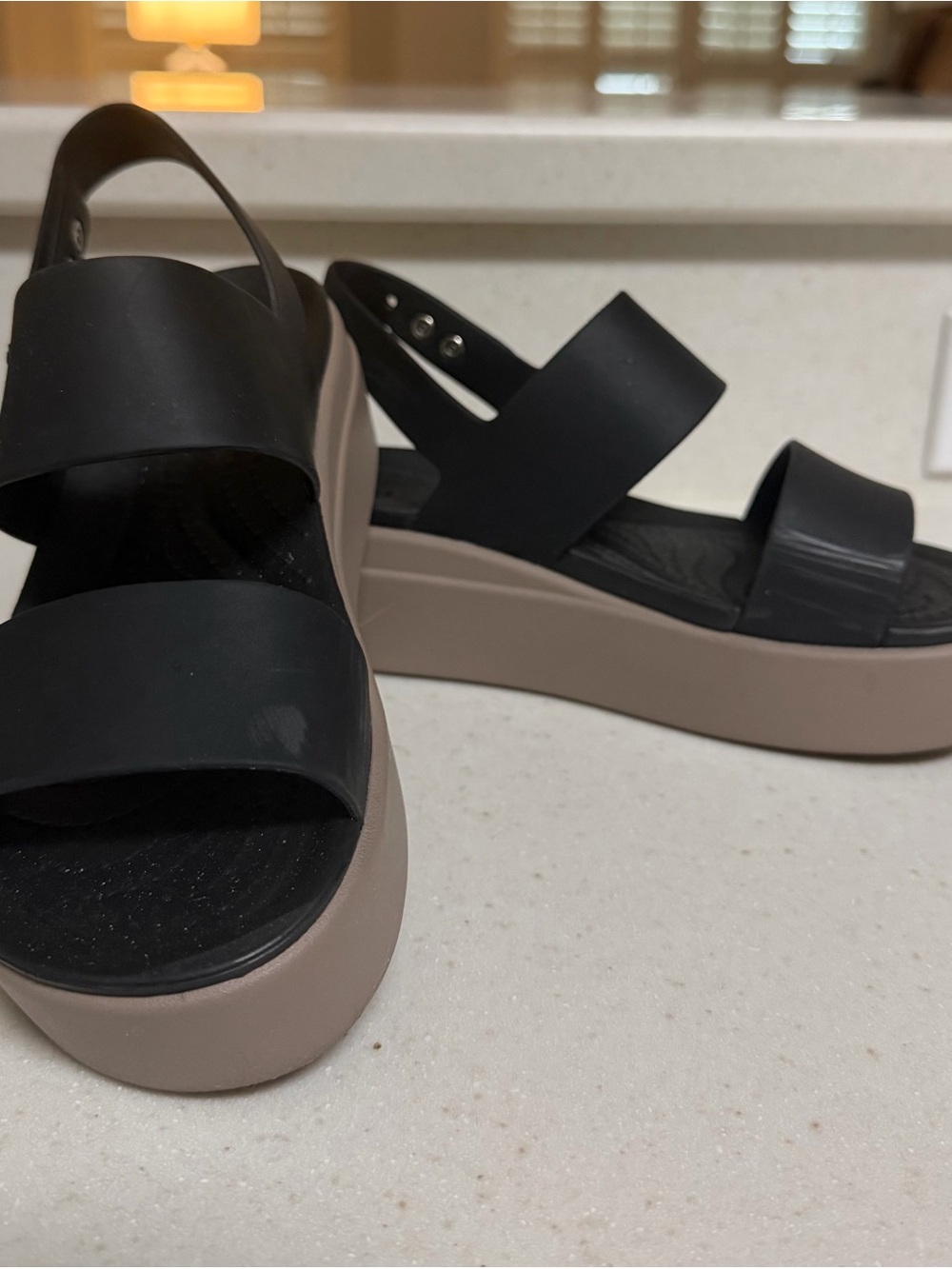 Crocs Brooklyn low wedge